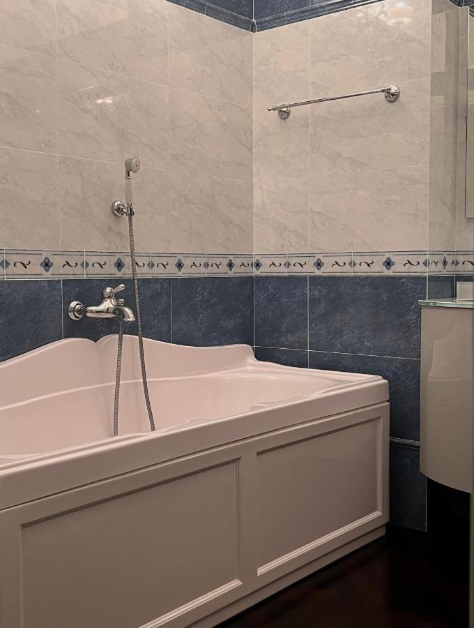 בולוניה Piazza Maggiore Luxury Apartment מראה חיצוני תמונה