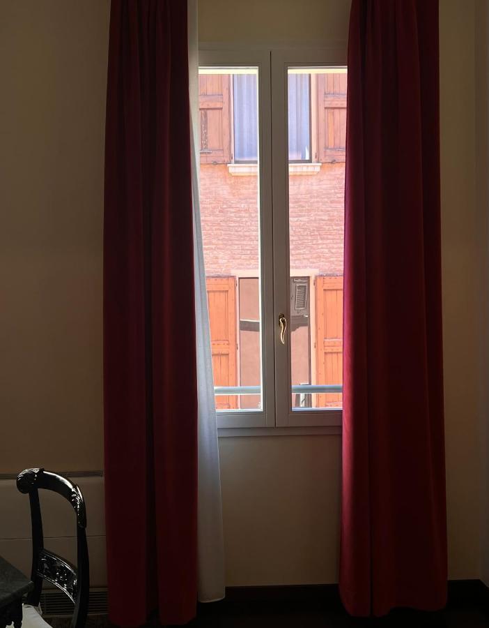 בולוניה Piazza Maggiore Luxury Apartment מראה חיצוני תמונה
