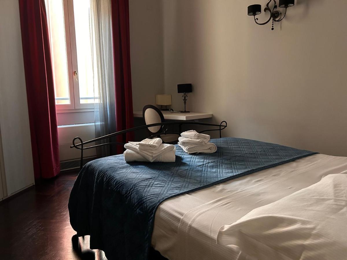 בולוניה Piazza Maggiore Luxury Apartment מראה חיצוני תמונה